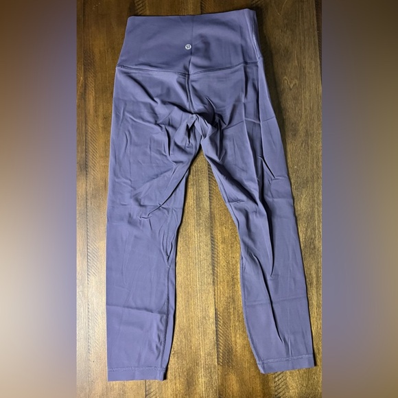 NWOT - lululemon Align™ High-Rise Crop 23" - Size 6 - Picture 4 of 5